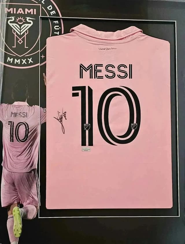 Maglia autografata Messi Inter Miami 2023